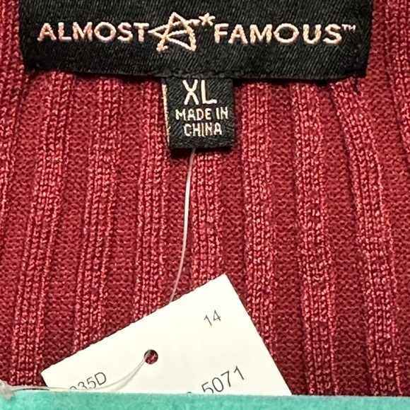 *NWT* Almost Famous Wrap Ribbed Top‎ Size XL - Picture 6 of 7